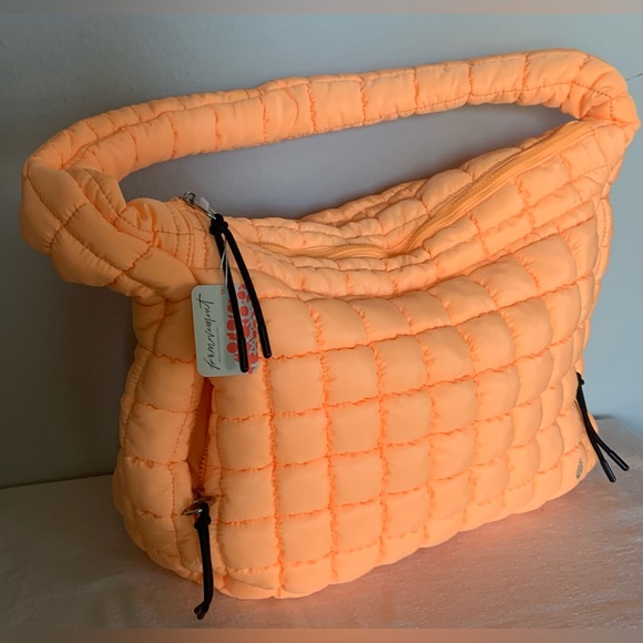 Free People Movement Quilted Carryall Bag/ Neon Clementine *NWT - Picture 9 of 12